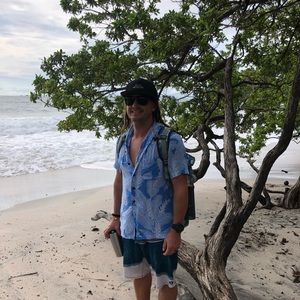 Meet your Posher, Jeffrey